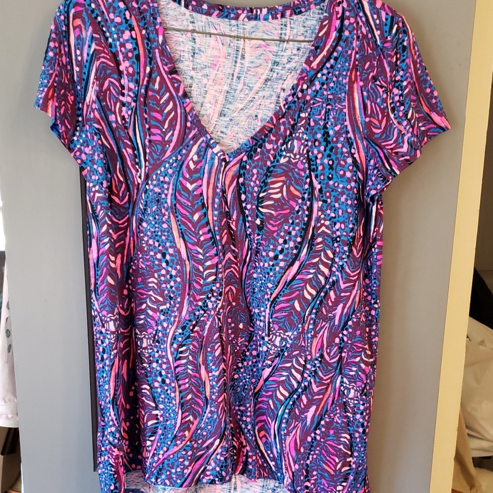 Lilly Pulitzer Pink and Blue Abstract V-Neck Tee
